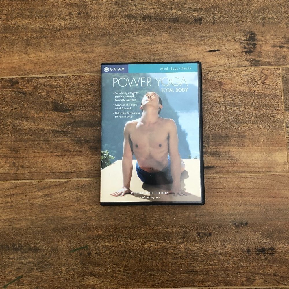 𝅺DVD Power Yoga Total Body with Rodney Yee [Deluxe DVD Edition]